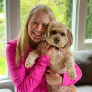 Meet your Posher, Dana